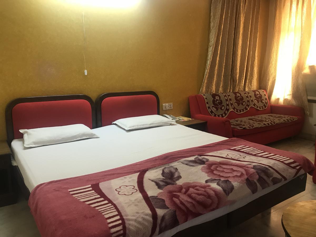 Hotel Sukant Palace Delhi  Ngoại thất bức ảnh
